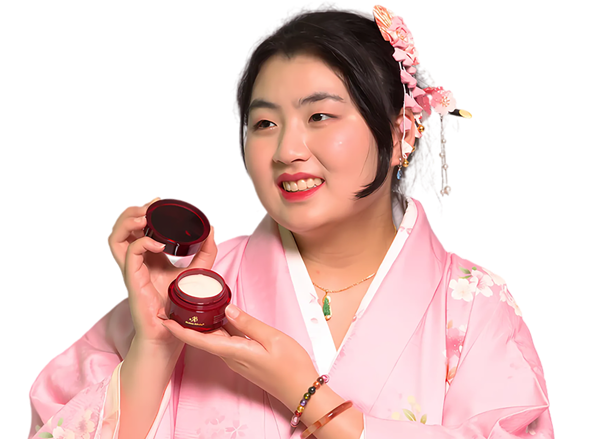 Richita skincare consultant holding skincare products